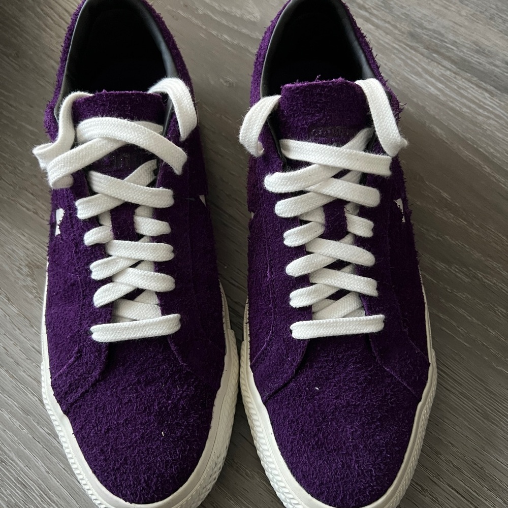 Converse cons Purple Suede W8.5